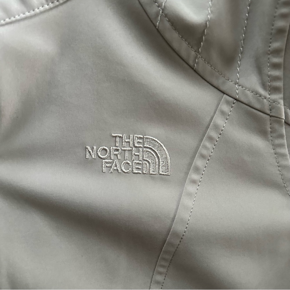 The North Face Women's Parkslope Jacket, High Rise Grey - CP5C size medium - Picture 4 of 12